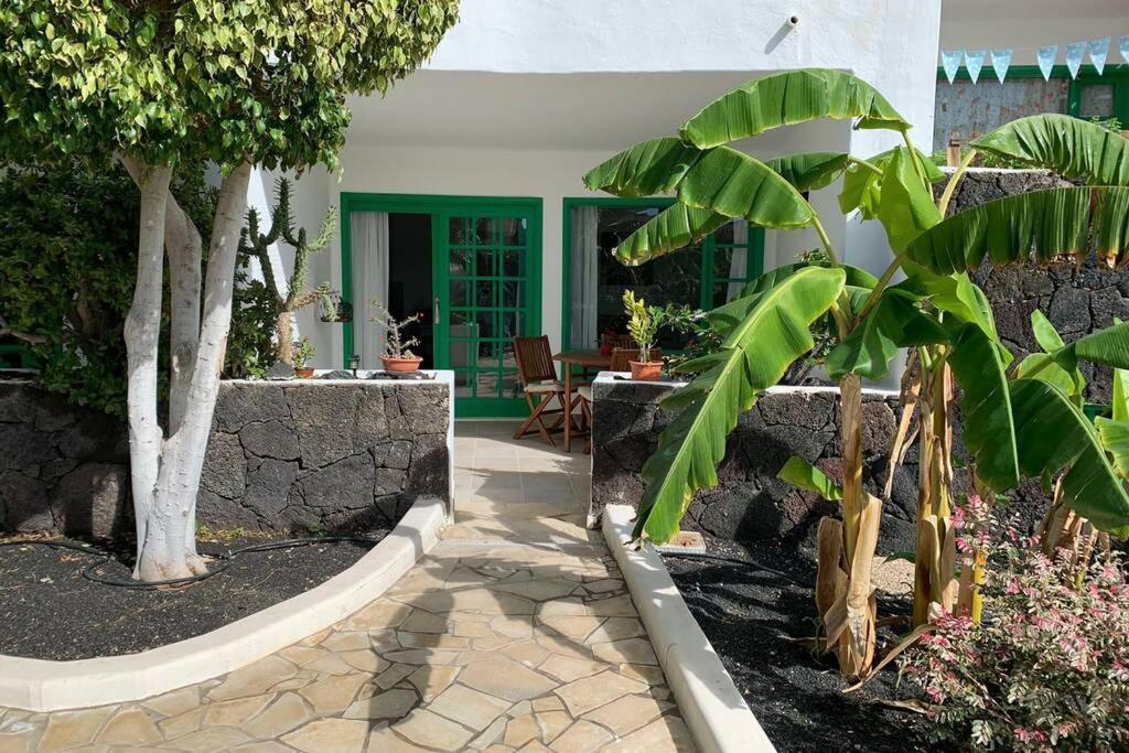 Apartamento Bastian Casas Verdes Costa Teguise Bagian luar foto